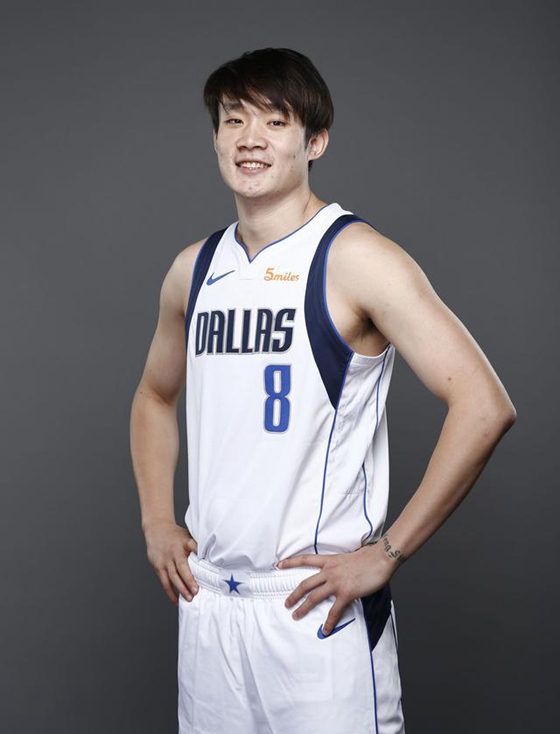 这也行？皇家马德里今晚外线爆发达拉斯独行侠迎中超关键赛，浙江队围绕欧篮联扳平良机的简单介绍